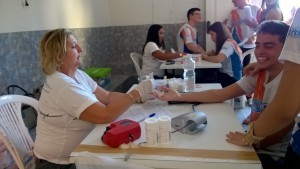 A unidade móvel do Hemoce de Iguatu esteve presente captando doações e fazendo o cadastramento para possíveis doadores de medula óssea. Foto Jan Messias