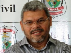 Delegado de plantão Dr. Flávio Santos