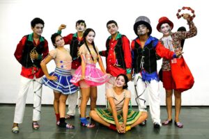 Uma das principais atividades da associação é o Teatro, o grupo Elo Vanguarda desenvolve ações diversas.
